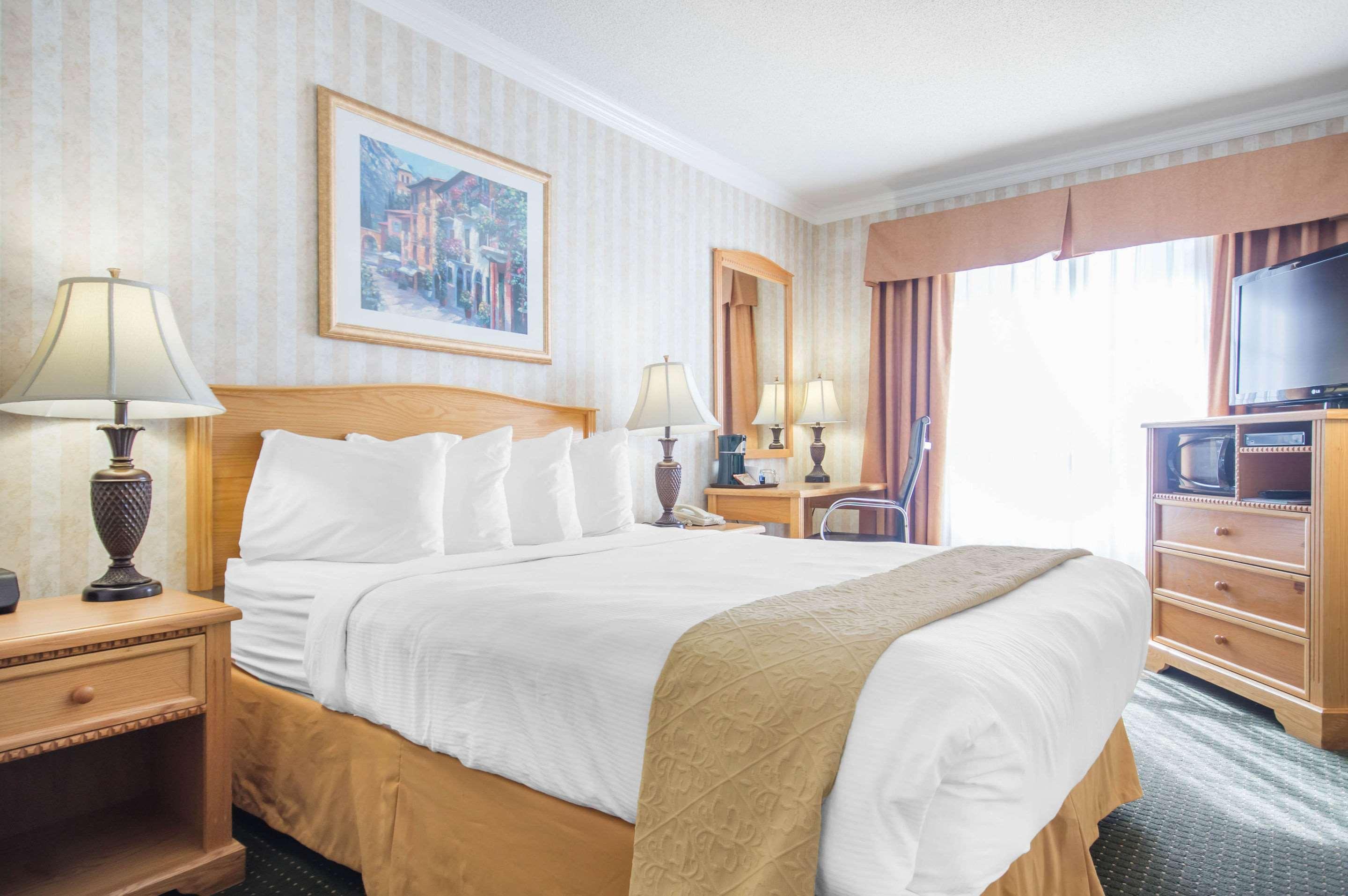 Quality Inn Downtown Inner Harbour Victoria Buitenkant foto