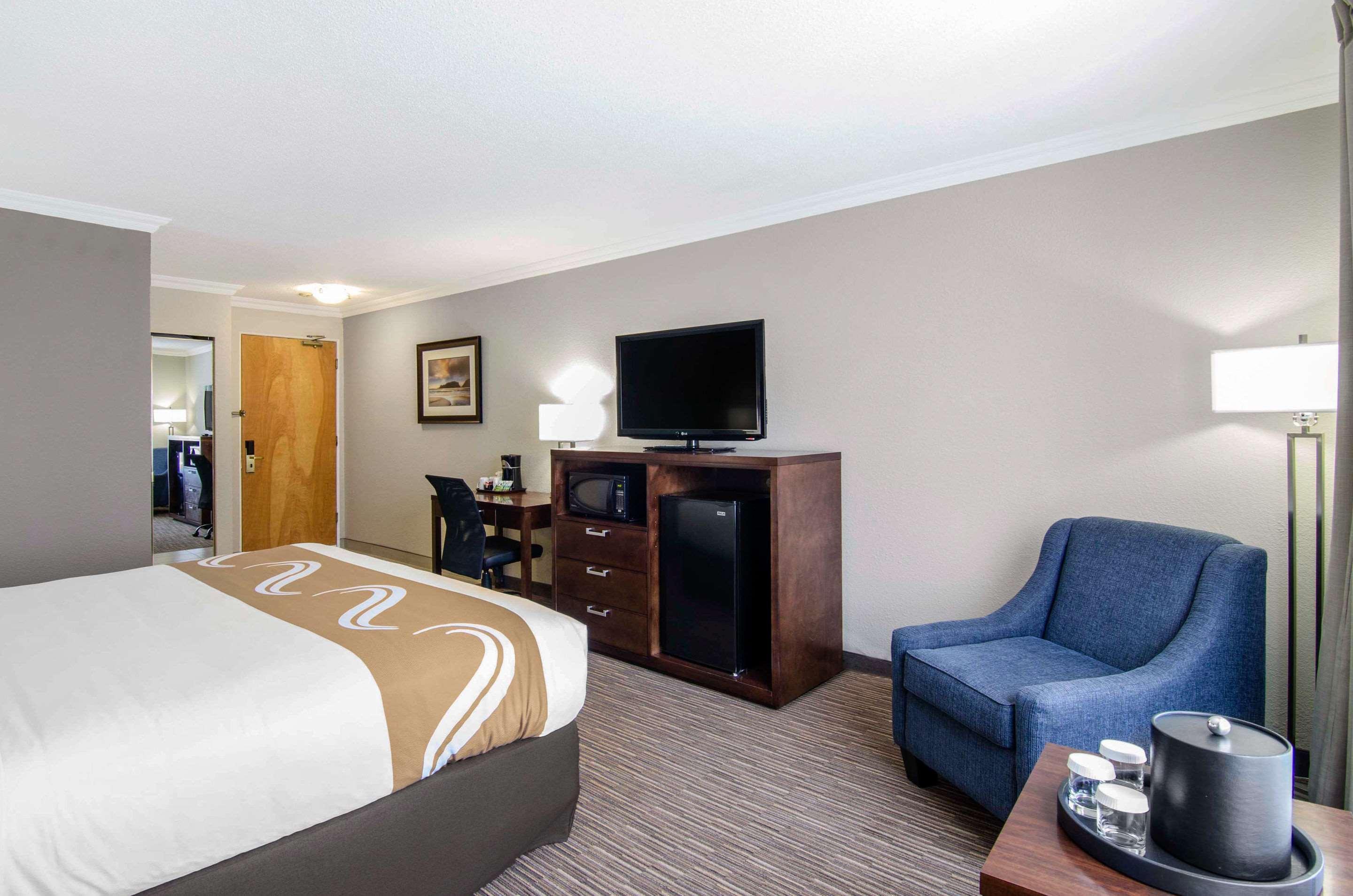 Quality Inn Downtown Inner Harbour Victoria Buitenkant foto