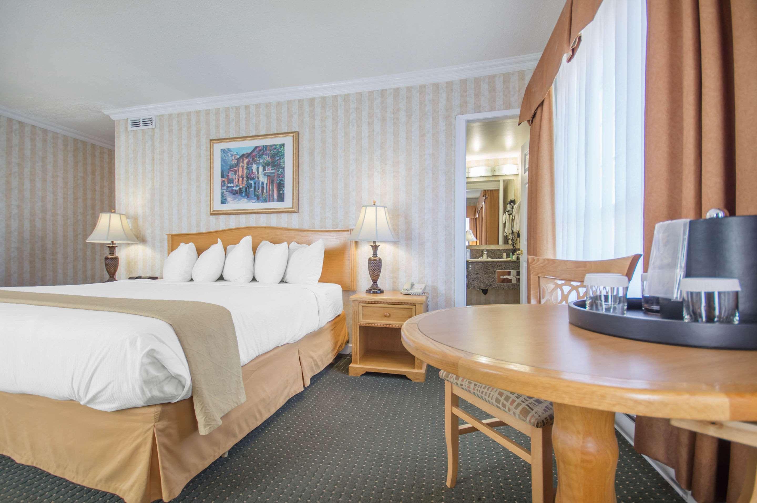 Quality Inn Downtown Inner Harbour Victoria Buitenkant foto
