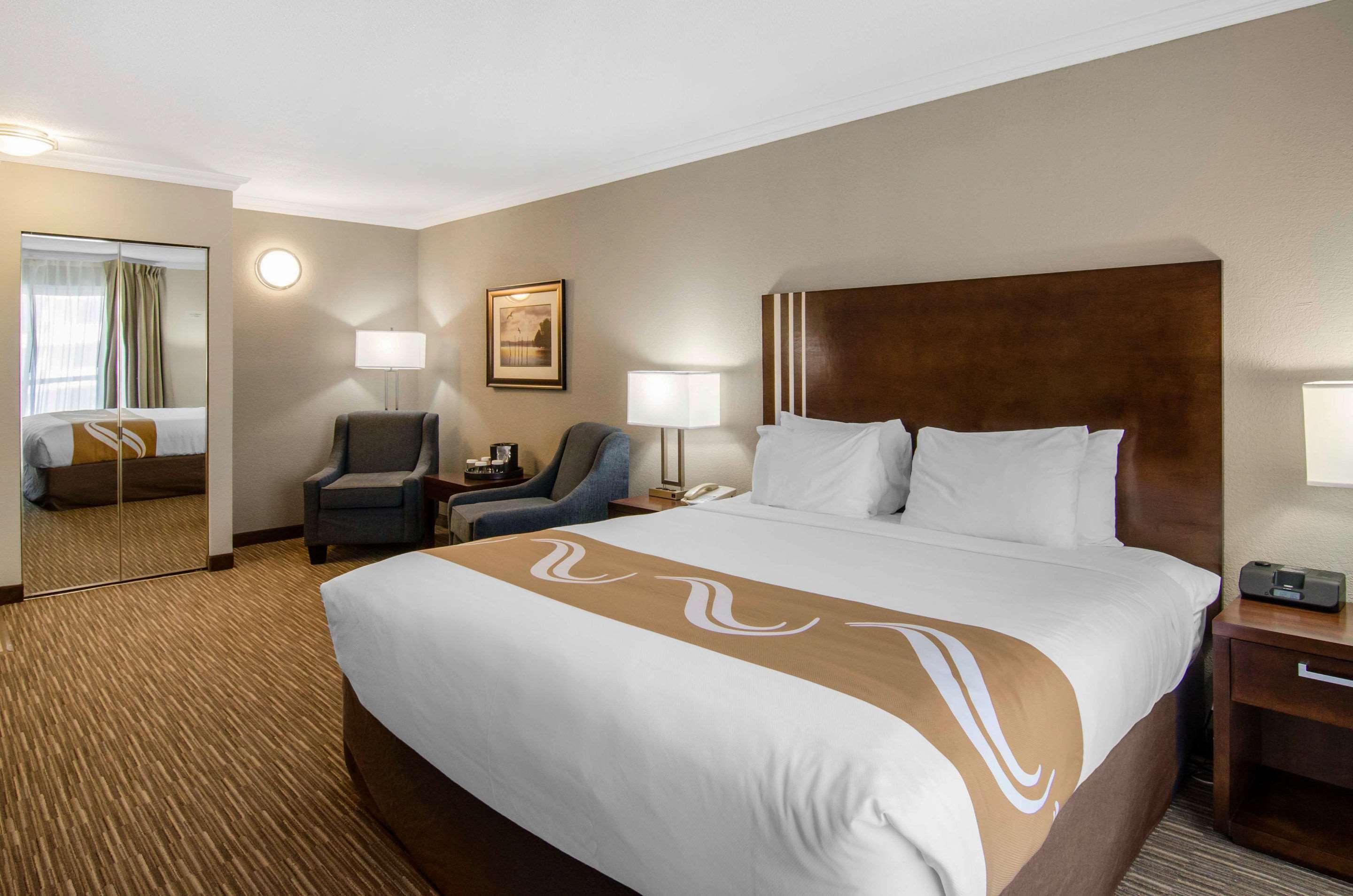 Quality Inn Downtown Inner Harbour Victoria Buitenkant foto