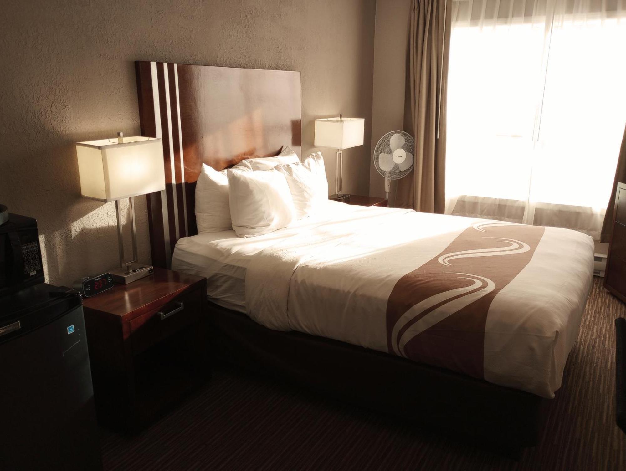 Quality Inn Downtown Inner Harbour Victoria Buitenkant foto